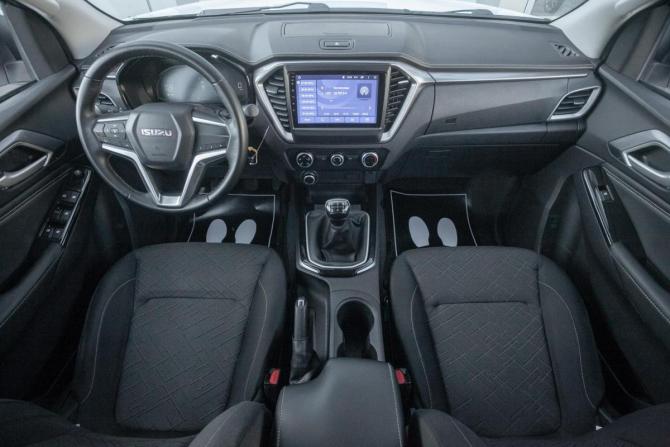 Isuzu D-Max III с пробегом 2024 года, цена 3 398 000 рублей, 35000 км, offers.body_type.unknown, Автокод Объявления
