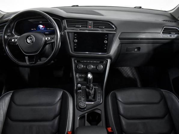 Volkswagen Tiguan II с пробегом 2018 года, цена 2 376 000 рублей, 182999 км, внедорожник, Автокод Объявления