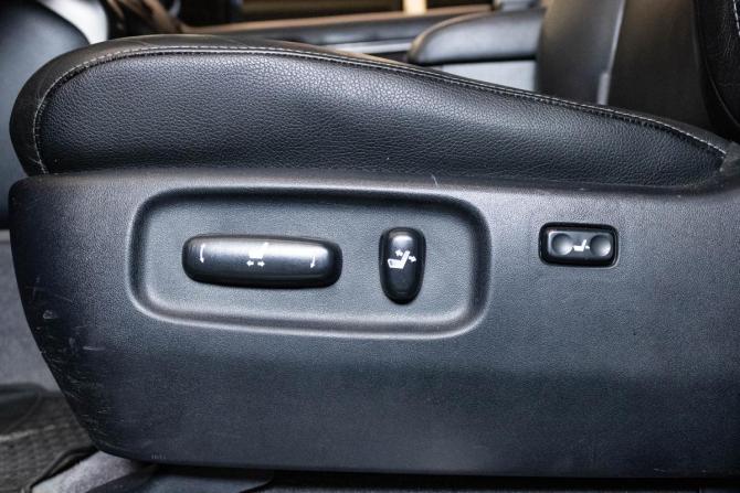 Toyota Land Cruiser 200 Series с пробегом 2011 года, цена 2 899 000 рублей, 289235 км, внедорожник, Автокод Объявления