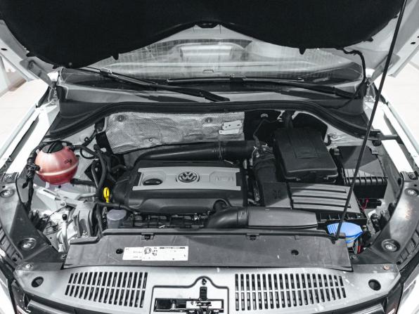 Volkswagen Tiguan I Рестайлинг с пробегом 2015 года, цена 1 481 821 рубль, 171386 км, внедорожник, Автокод Объявления