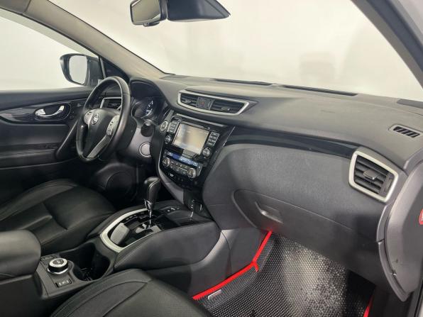 Nissan Qashqai II с пробегом 2016 года, цена 1 620 000 рублей, 158672 км, внедорожник, Автокод Объявления
