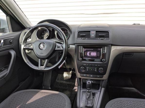 Skoda Yeti I Рестайлинг с пробегом 2015 года, цена 1 390 000 рублей, 177670 км, внедорожник, Автокод Объявления