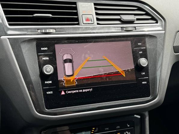 Volkswagen Tiguan II Рестайлинг с пробегом 2021 года, цена 2 900 000 рублей, 124551 км, внедорожник, Автокод Объявления