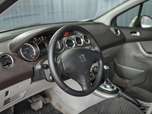 Peugeot 308 I с пробегом 2010 года, цена 549 000 рублей, 125773 км, универсал, Автокод Объявления