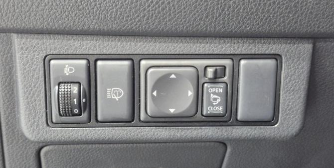 Nissan Tiida I Рестайлинг с пробегом 2011 года, цена 749 000 рублей, 210292 км, хэтчбек, Автокод Объявления