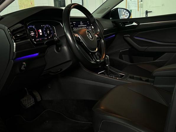 Volkswagen Jetta VII с пробегом 2019 года, цена 1 550 000 рублей, 104191 км, седан, Автокод Объявления
