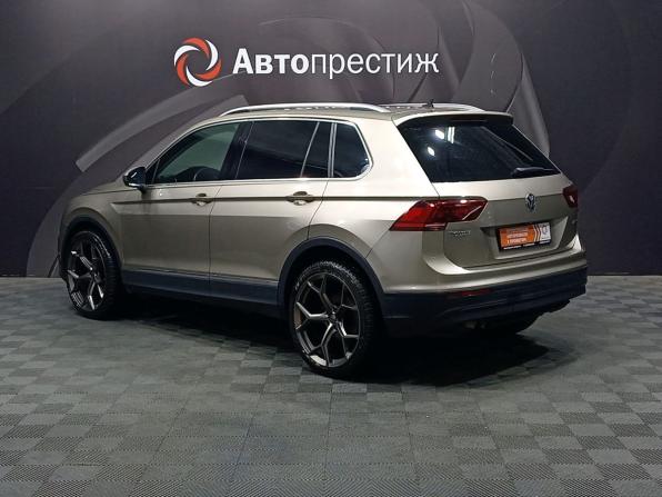 Volkswagen Tiguan II с пробегом 2018 года, цена 2 050 000 рублей, 190000 км, внедорожник, Автокод Объявления