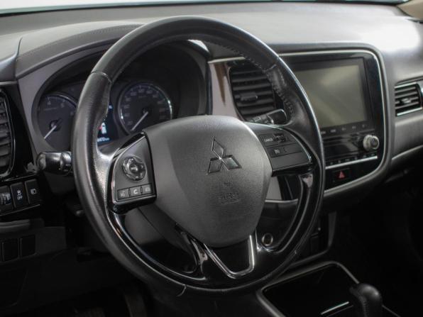 Mitsubishi Outlander III Рестайлинг 3 с пробегом 2020 года, цена 1 990 000 рублей, 166000 км, внедорожник, Автокод Объявления