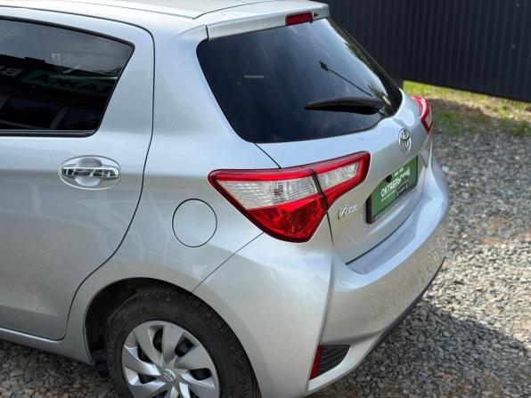 Toyota Vitz III (XP130) Рестайлинг 2 с пробегом 2019 года, цена 979 000 рублей, 108862 км, хэтчбек, Автокод Объявления