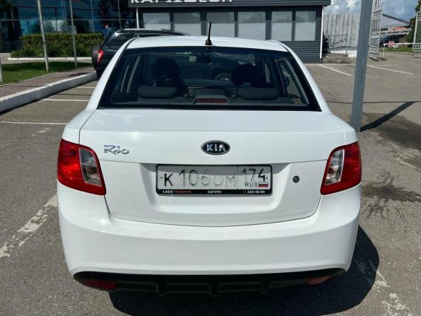 Kia Rio II Рестайлинг с пробегом 2011 года, цена 699 000 рублей, 218602 км, седан, Автокод Объявления