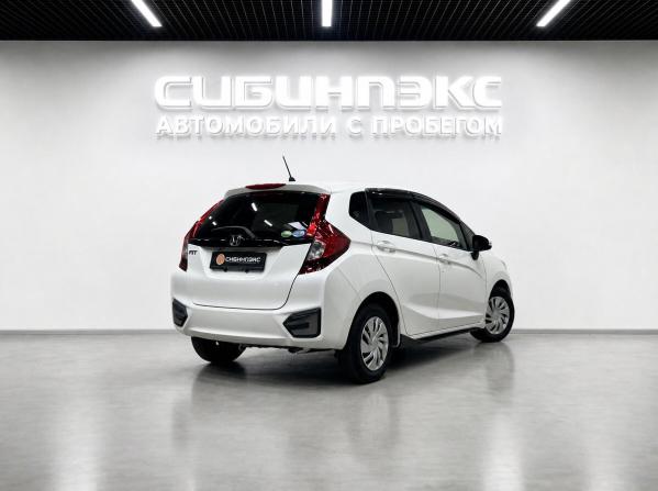 Honda Fit III с пробегом 2016 года, цена 1 050 000 рублей, 79300 км, хэтчбек, Автокод Объявления