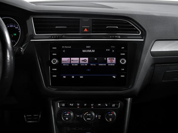 Volkswagen Tiguan II с пробегом 2018 года, цена 2 249 900 рублей, 156417 км, внедорожник, Автокод Объявления