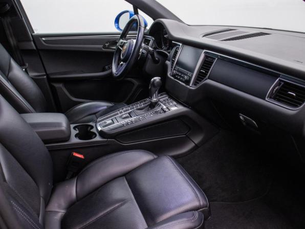 Porsche Macan I с пробегом 2018 года, цена 3 395 000 рублей, 127020 км, внедорожник, Автокод Объявления