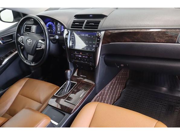 Toyota Camry VII (XV50) Рестайлинг 2 с пробегом 2017 года, цена 2 299 000 рублей, 144600 км, седан, Автокод Объявления