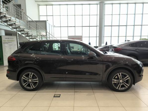 Porsche Cayenne II Рестайлинг (958) с пробегом 2015 года, цена 4 040 000 рублей, 137489 км, внедорожник, Автокод Объявления