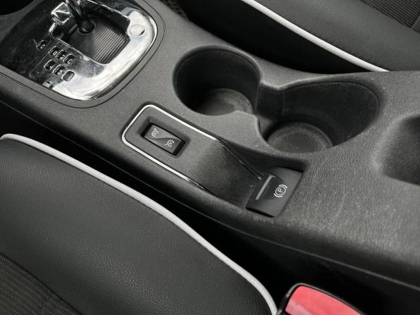 Renault Megane III Рестайлинг с пробегом 2013 года, цена 799 900 рублей, 176819 км, хэтчбек, Автокод Объявления