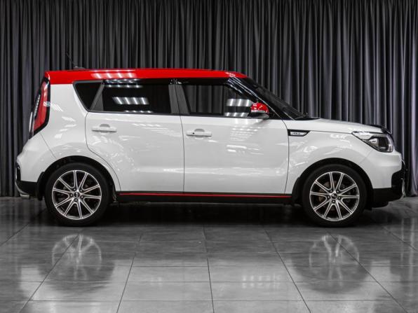 Kia Soul II Рестайлинг с пробегом 2016 года, цена 1 719 000 рублей, 54729 км, хэтчбек, Автокод Объявления