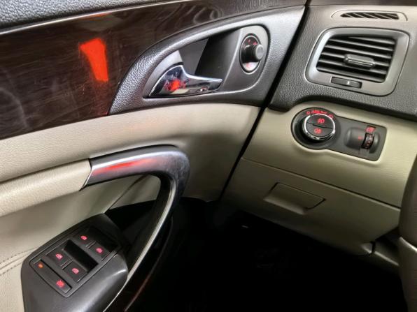 Opel Insignia I с пробегом 2012 года, цена 715 000 рублей, 257293 км, седан, Автокод Объявления