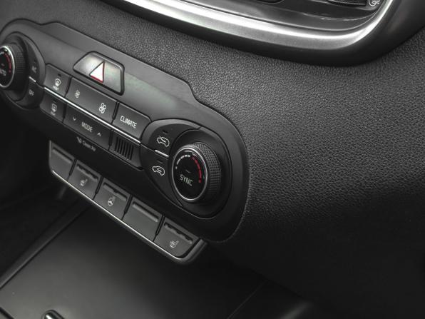 Kia Sorento III Prime с пробегом 2015 года, цена 2 399 900 рублей, 140000 км, внедорожник, Автокод Объявления