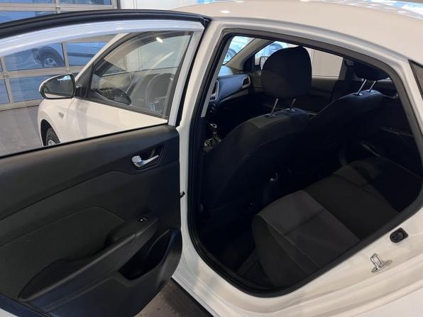 Hyundai Solaris II Рестайлинг с пробегом 2022 года, цена 1 600 000 рублей, 112591 км, седан, Автокод Объявления
