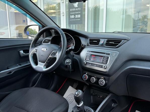 Kia Rio III Рестайлинг с пробегом 2016 года, цена 795 000 рублей, 236480 км, седан, Автокод Объявления