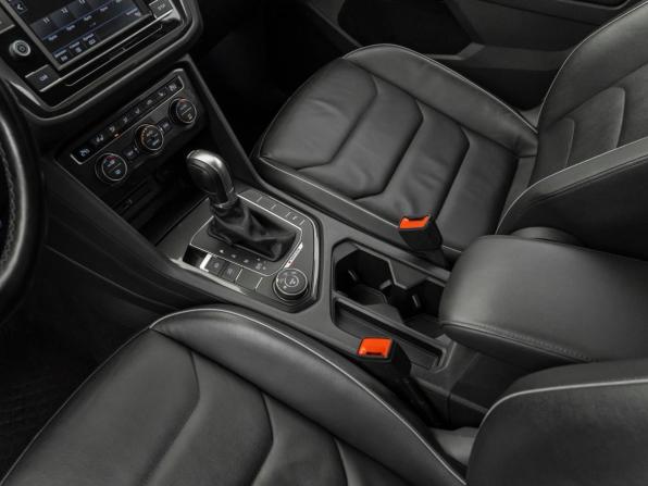 Volkswagen Tiguan II с пробегом 2018 года, цена 2 420 000 рублей, 157095 км, внедорожник, Автокод Объявления