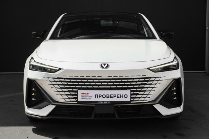 Changan UNI-V I с пробегом 2024 года, цена 2 499 000 рублей, 16031 км, лифтбек, Автокод Объявления