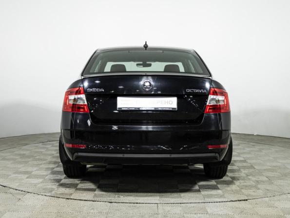 Skoda Octavia III (A7) Рестайлинг с пробегом 2018 года, цена 2 039 700 рублей, 88652 км, лифтбек, Автокод Объявления