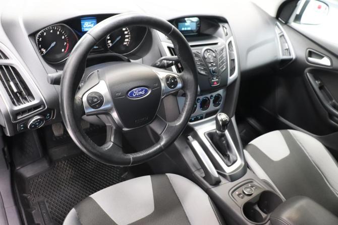 Ford Focus III с пробегом 2012 года, цена 839 000 рублей, 135675 км, седан, Автокод Объявления