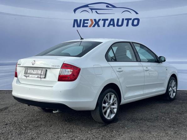 Skoda Rapid I с пробегом 2015 года, цена 948 800 рублей, 216083 км, лифтбек, Автокод Объявления