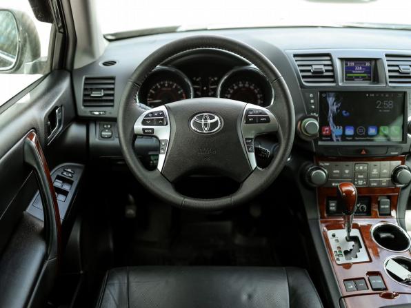 Toyota Highlander II (XU40) Рестайлинг с пробегом 2011 года, цена 1 999 000 рублей, 214960 км, внедорожник, Автокод Объявления