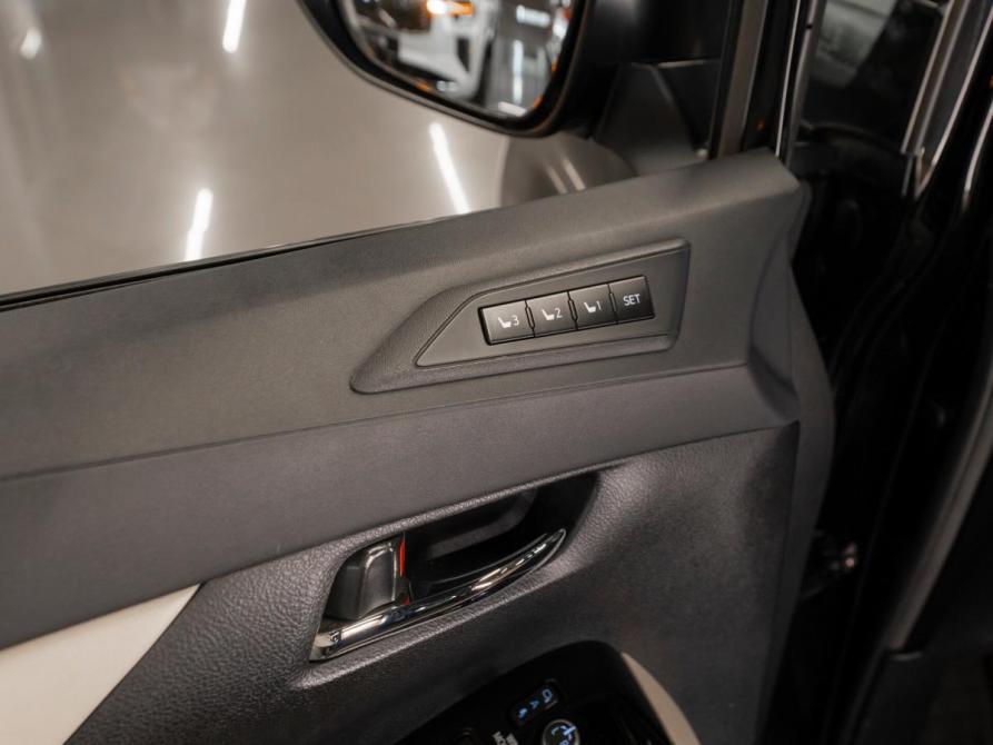 Toyota Alphard III Рестайлинг Москва  - изображение 22