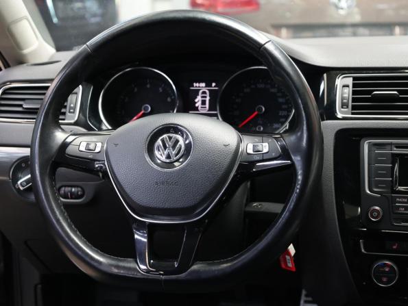 Volkswagen Jetta VI Рестайлинг с пробегом 2016 года, цена 1 179 000 рублей, 231000 км, седан, Автокод Объявления