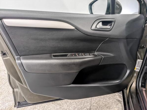 Citroen C4 II Рестайлинг с пробегом 2016 года, цена 965 000 рублей, 70492 км, седан, Автокод Объявления