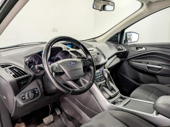Ford Kuga II Рестайлинг с пробегом 2017 года, цена 1 490 000 рублей, 172633 км, внедорожник, Автокод Объявления