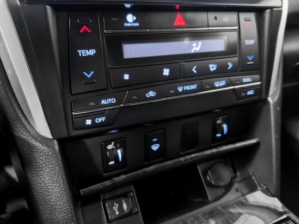 Toyota Camry VII (XV50) Рестайлинг с пробегом 2015 года, цена 1 990 000 рублей, 65280 км, седан, Автокод Объявления