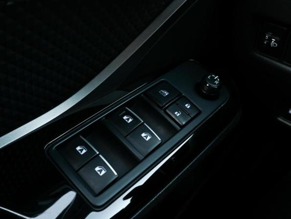 Toyota C-HR I с пробегом 2019 года, цена 2 179 000 рублей, 66153 км, внедорожник, Автокод Объявления