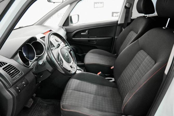 Kia Venga I Рестайлинг с пробегом 2015 года, цена 837 000 рублей, 170000 км, минивэн, Автокод Объявления