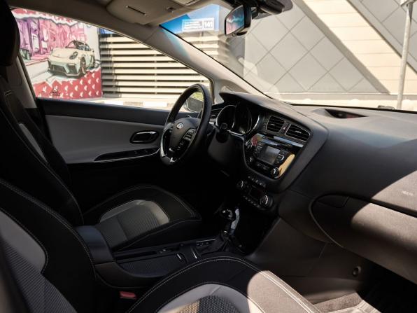 Kia Ceed II с пробегом 2014 года, цена 1 135 000 рублей, 159066 км, универсал, Автокод Объявления