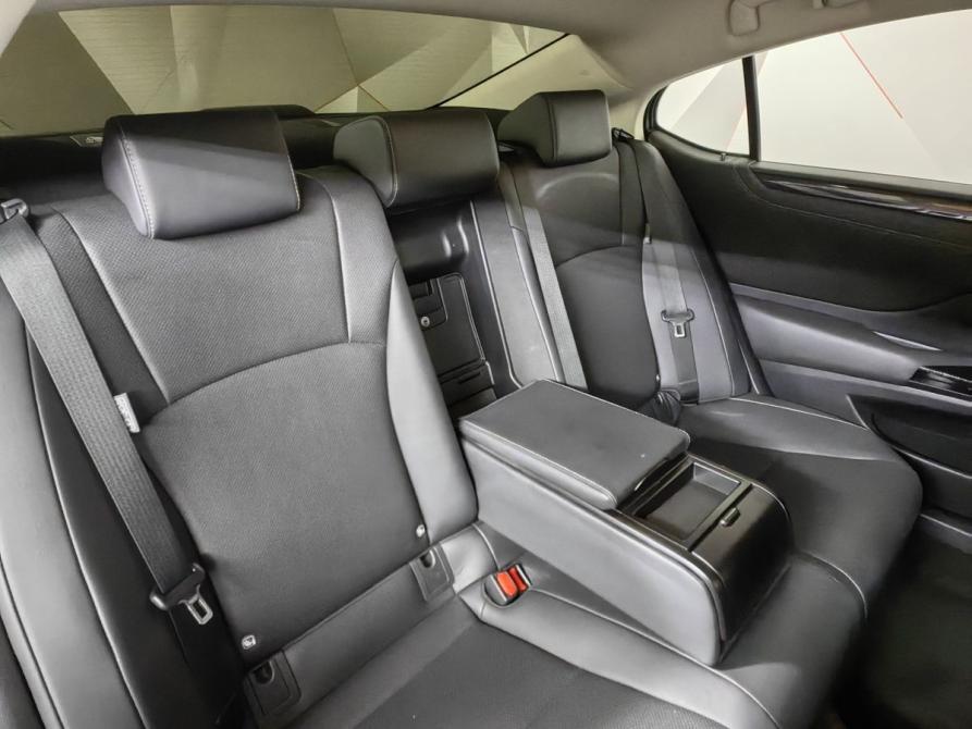 Lexus ES VII Рестайлинг Москва  - изображение 17