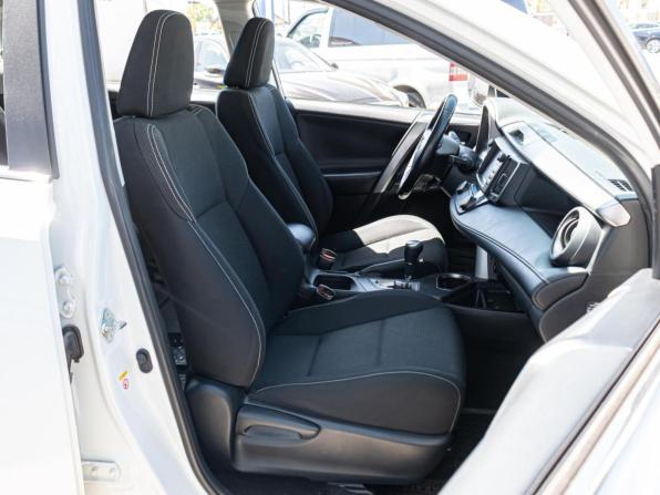 Toyota RAV4 IV (XA40) Рестайлинг с пробегом 2019 года, цена 2 399 000 рублей, 162675 км, внедорожник, Автокод Объявления