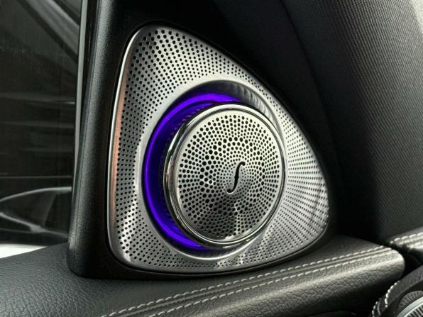 Mercedes-Benz E-Класс V (W213 S213 C238) с пробегом 2018 года, цена 3 790 000 рублей, 71745 км, седан, Автокод Объявления