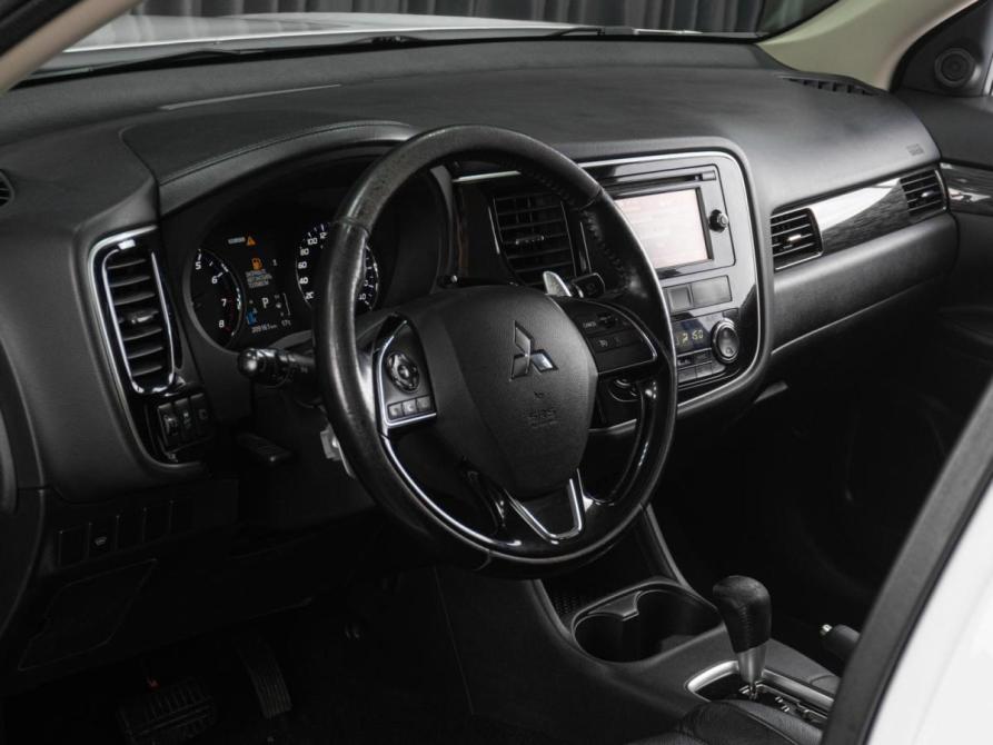 Mitsubishi Outlander III Рестайлинг 2 Тюмень  - изображение 16