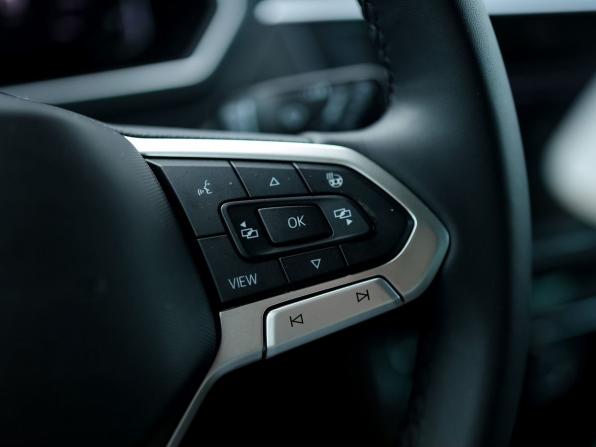 Volkswagen Tiguan II с пробегом 2019 года, цена 2 599 000 рублей, 111866 км, внедорожник, Автокод Объявления