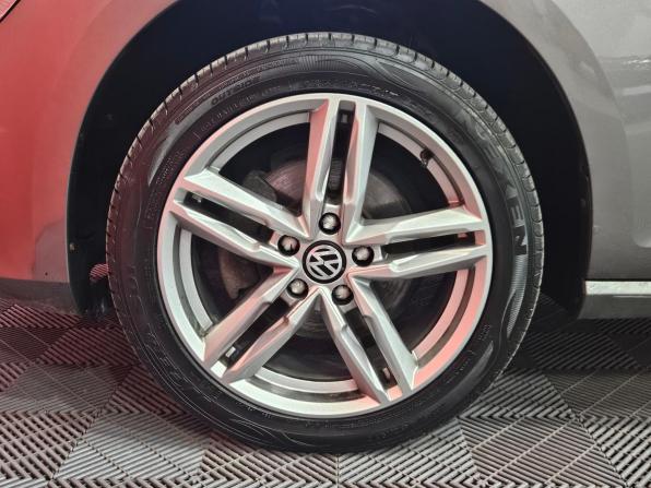 Volkswagen Golf VII с пробегом 2013 года, цена 975 000 рублей, 176091 км, хэтчбек, Автокод Объявления