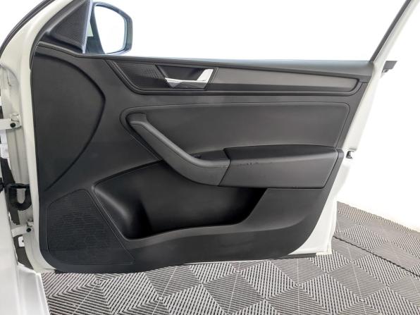 Skoda Rapid II с пробегом 2021 года, цена 1 269 000 рублей, 176346 км, лифтбек, Автокод Объявления