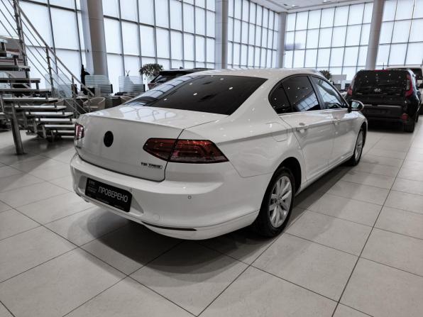 Volkswagen Passat B8 с пробегом 2015 года, цена 1 698 000 рублей, 182196 км, седан, Автокод Объявления