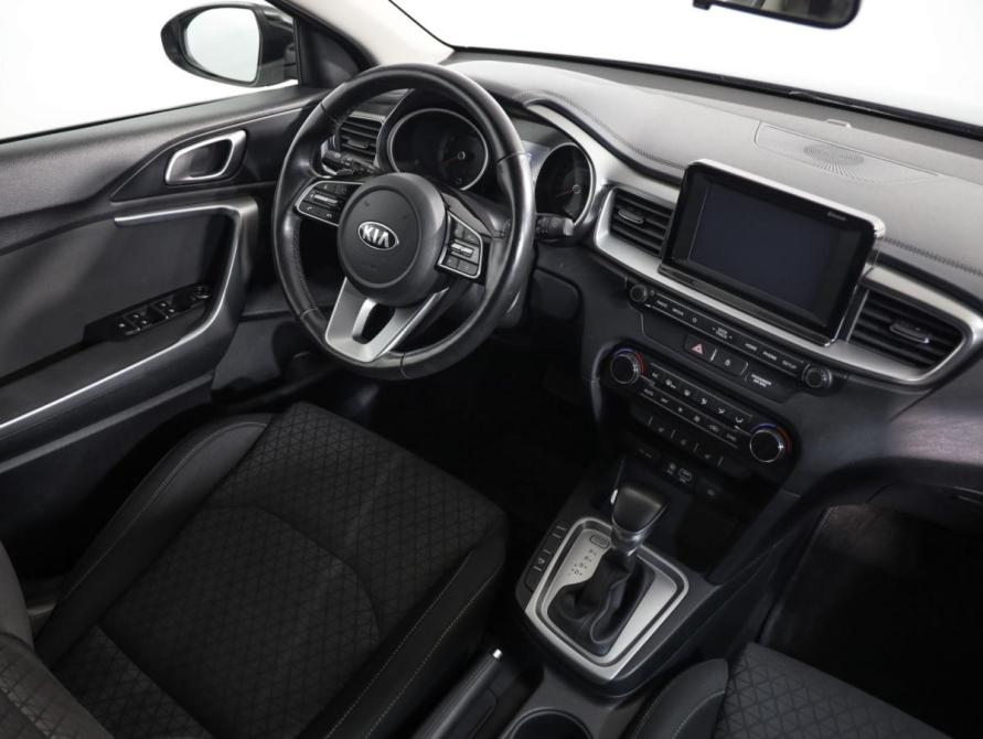 Kia Ceed III Санкт-Петербург  - изображение 8