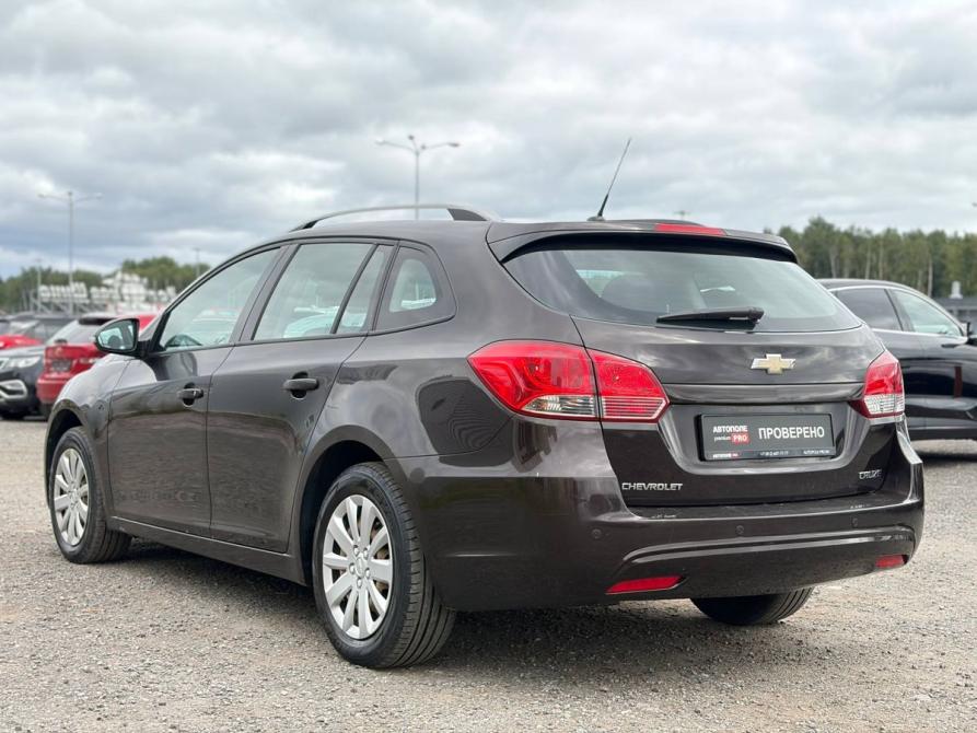 Chevrolet Cruze I Рестайлинг Санкт-Петербург  - изображение 4