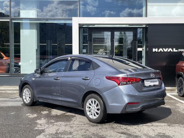 Hyundai Solaris II с пробегом 2019 года, цена 999 000 рублей, 245009 км, седан, Автокод Объявления